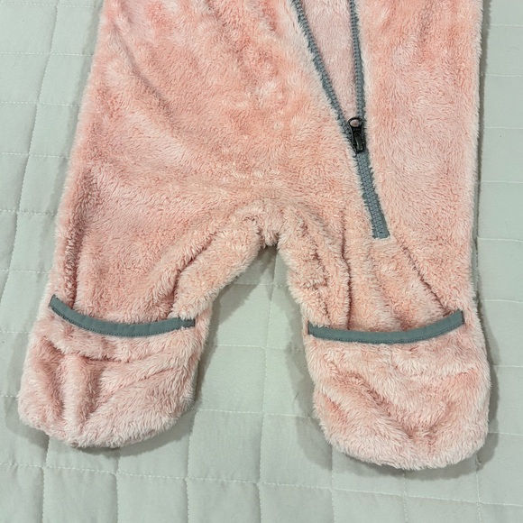 The North Face Infant Oso One-Piece Bunting Plush Pink and Gray 0-3M - Picture 7 of 12